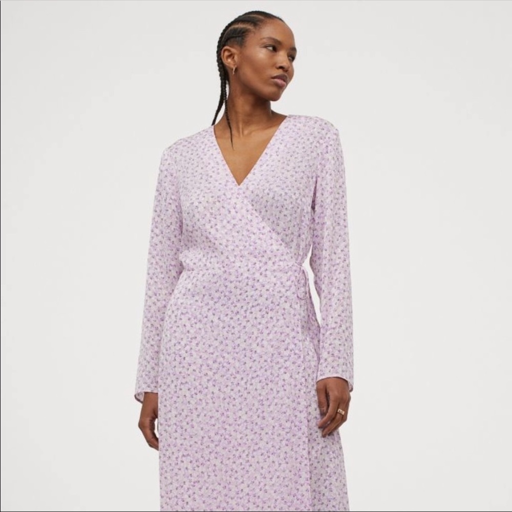 NWT - H&M midi length purple floral wrap dress - long sleeve, large (lilac)